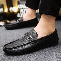 Low-top casual loafers, breathable, trendy, versatile black leather slip-on shoes, trendy work loafers.