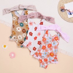 Girls' summer sweet solid color short-sleeved shorts set, daisy pattern, breathable and comfortable pullover sister pants set.