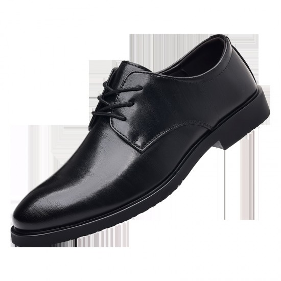 Black men's business formal leather shoes, genuine leather soft sole, British-style cowhide casual leather shoes for cross-border trade. Black men's business formal leather shoes, genuine leather soft sole, British-style cowhide casual leather shoes for cross-border trade.